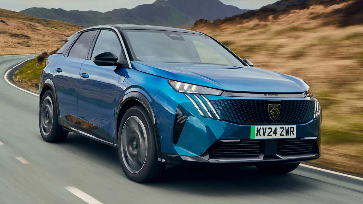 New Peugeot E-3008 2024 UK - pictures | Auto Express